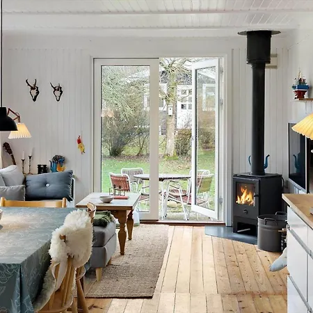 8015-kalvehave-hasselvej-3 * Kalvehave (Zealand)